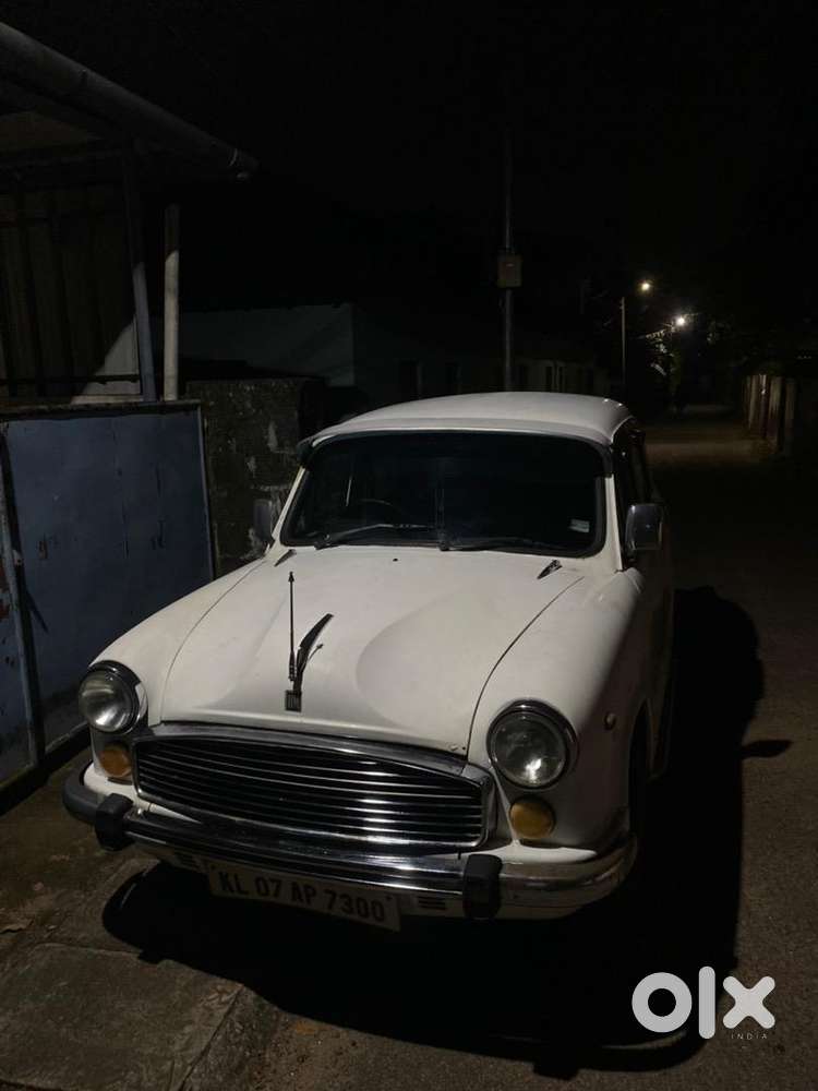 Ambassador Ambassador 2003 Diesel 99 Km Driven