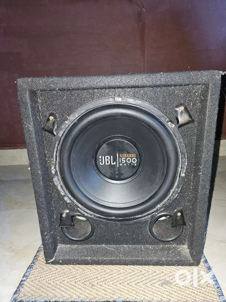 JBL 1500 subwoofer with box