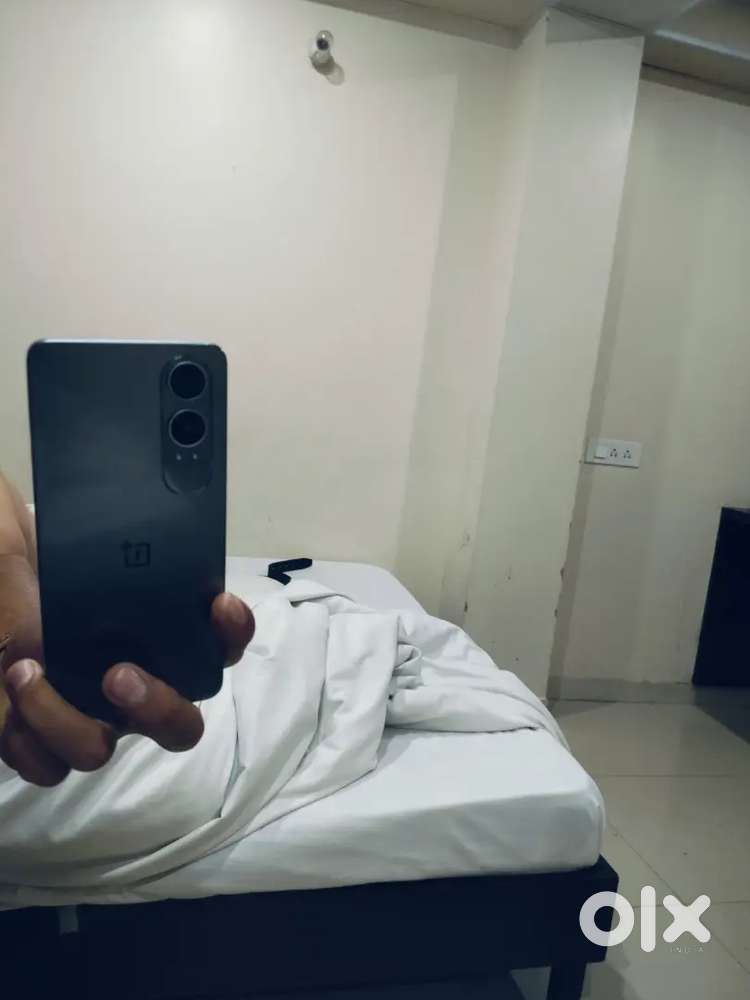 New phone  no dent 80 w orginal charger