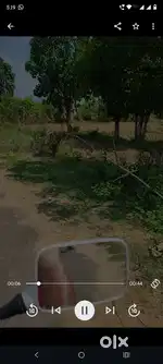 लगभग सवा दो एकड़ 100 के फ्रंट के साथ