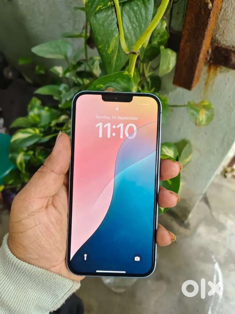 iPhone 14 plus all accessories available very good condition