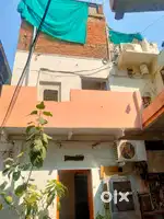 Flat ki price mai 3 floor ka house