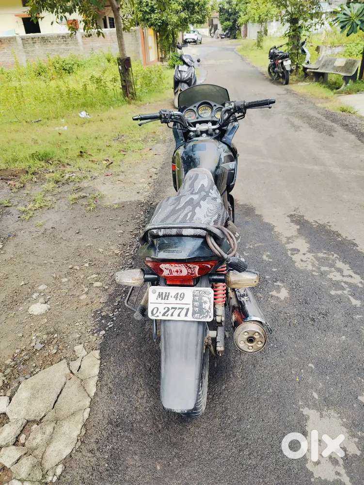 Karizma 225