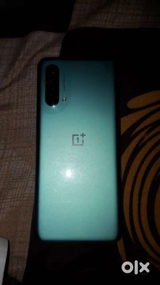 One plus nord ce 5g 8+8ram 128 memori