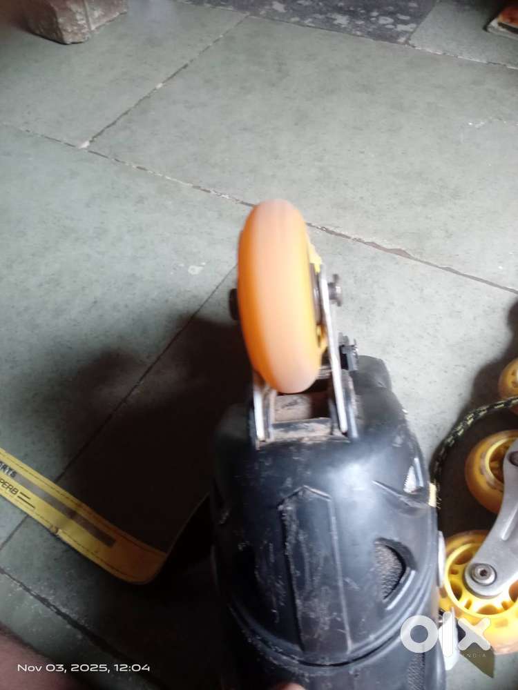 P o v v e r skating shoes