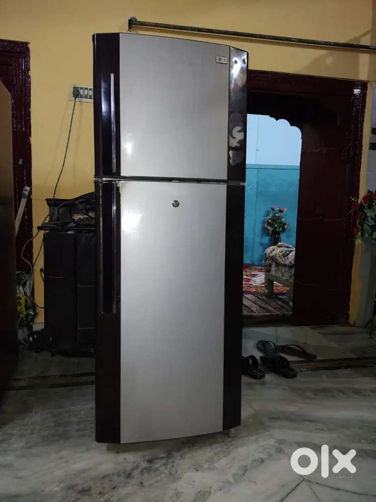 Lg 5 star rating 260 Litres double door fridge good working