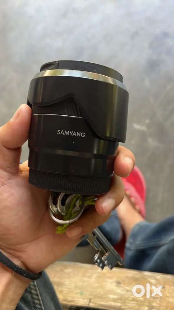 Samyun lens 35 mm 1.8 E mout sony