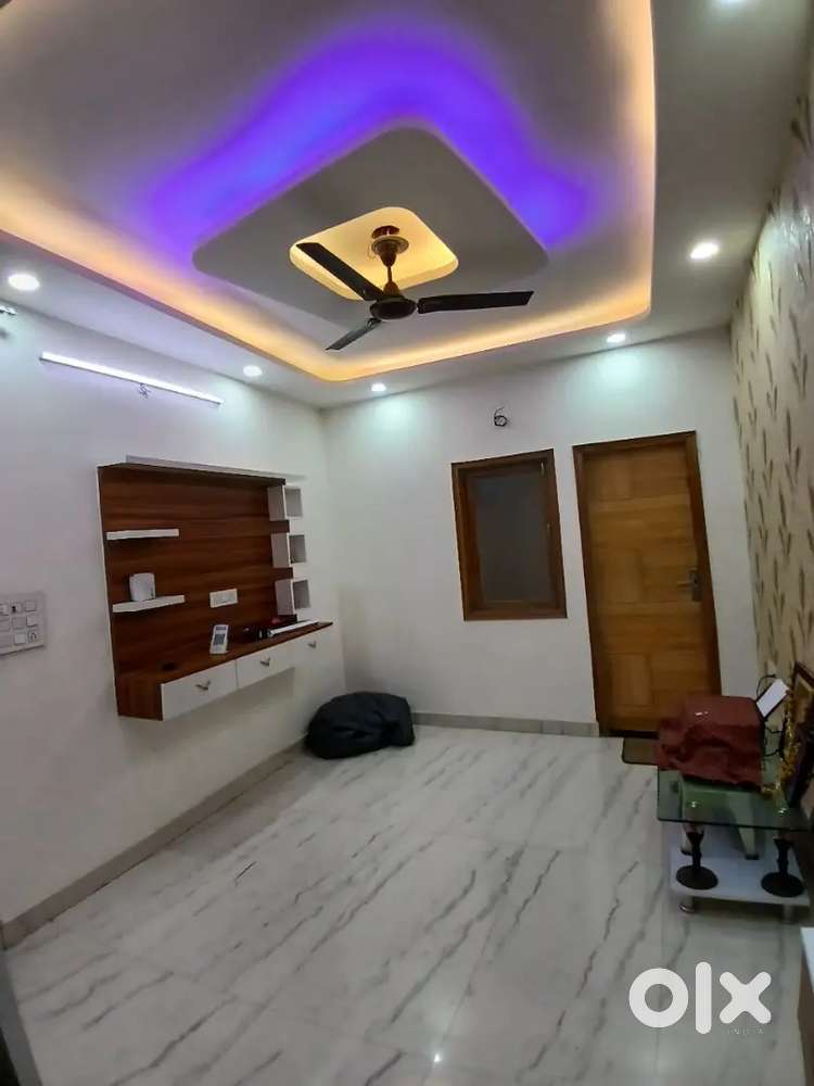 (NO BROKERAGE) FLAT For RENT near Krishna Nagar Metro Station