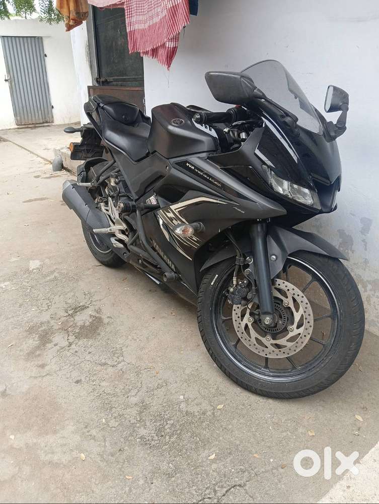 R15V3 dark night 2021