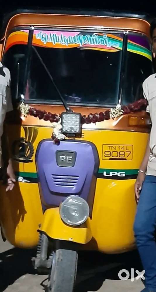 Bajaj compact two stok