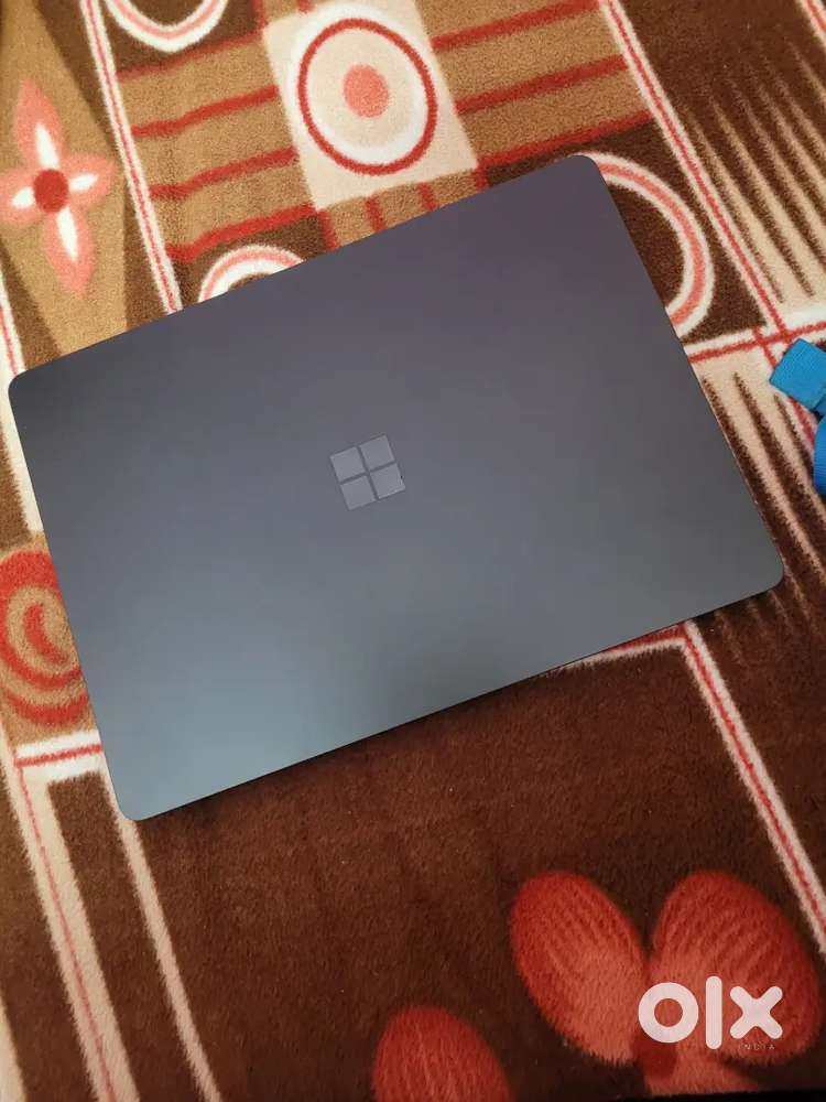Microsoft surface laptop 7