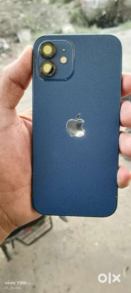 iPhone 12 64 gb 80% battery health