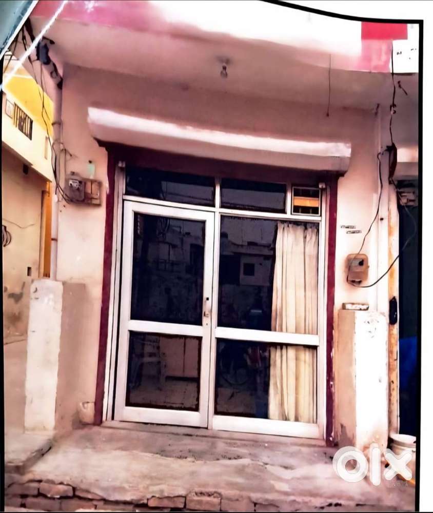 Two-Front Shop with Terrace