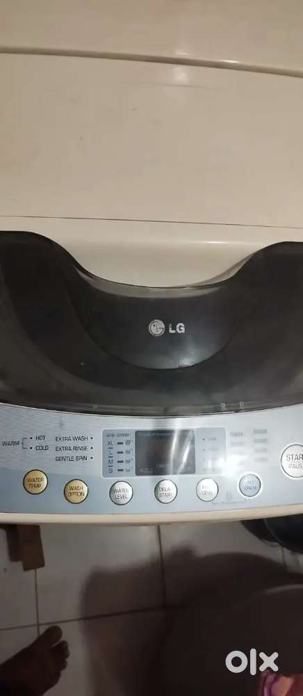 વોશિંગ મશીન :એલજી કંપનીનું ફુલ્લી ઓટોમેટિક ચાલુ કન્ડીશન માં