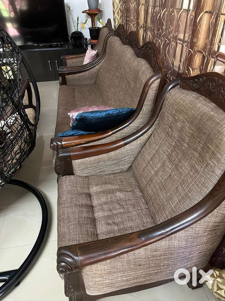 Sofa 3 seter plus 2 price for one unit 2  two sts available