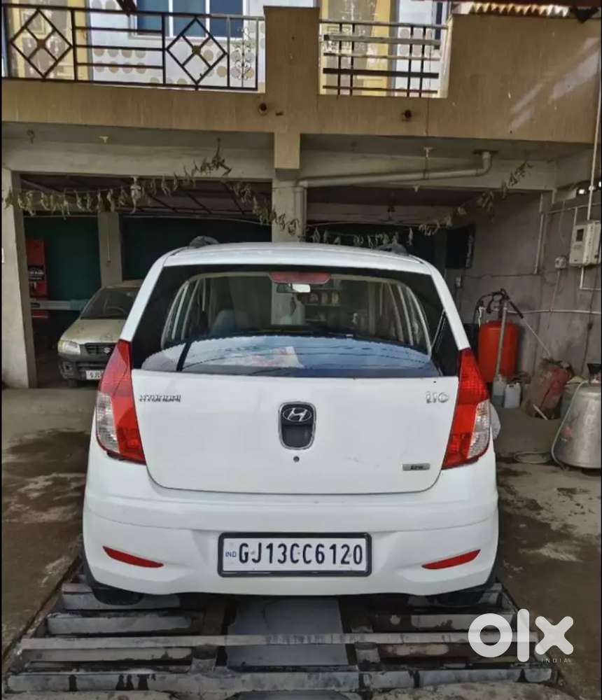 Hyundai i10 2011 CNG & Hybrids 99000 Km Driven