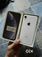 I phone Xr 64 gb vesr good condition all working with bill box