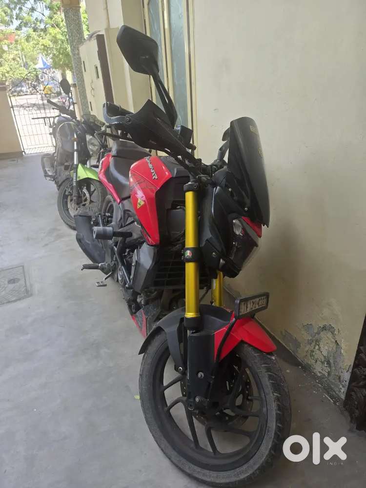 Dominor 250 with touring acessories