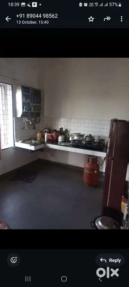 I AM BROKER)CALL DIRECTLY. WORKING BACHELOR& GIRLS STAY KADRI 15K RENT