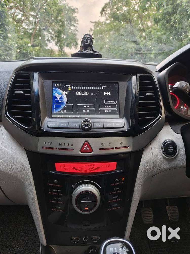 Mahindra XUV300 W8 Option, 2021, Petrol