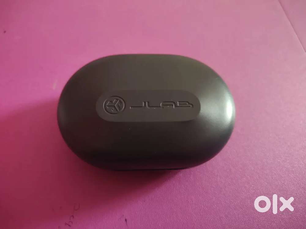 Jlab wireless earbuds.