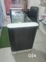 Shop counter