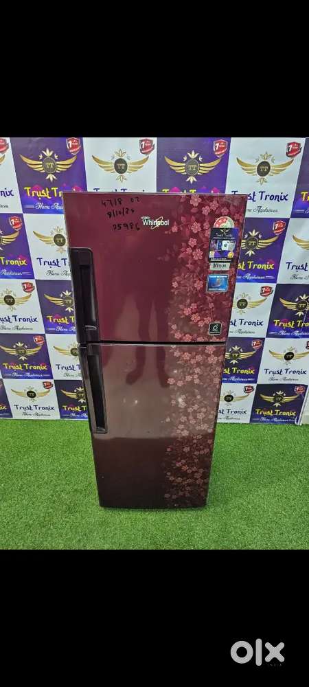 Whirpool flower model double door 280 litres mint condition