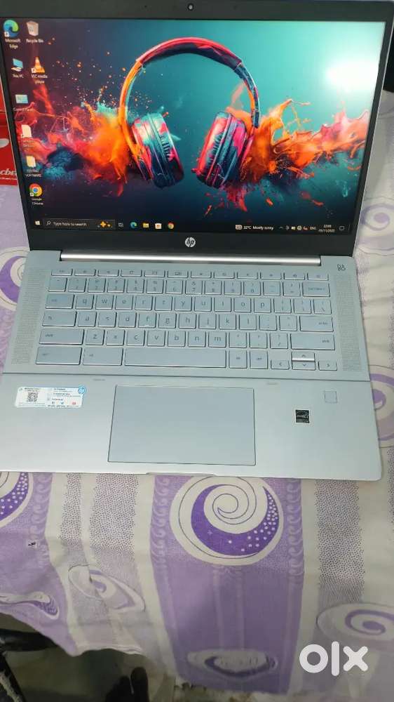 Hp laptop chrome book 10gen i5