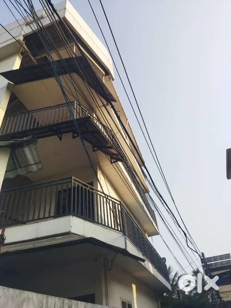 ONE ROOM ATTACHED FURNISHED APPARTMENT DAYLI WEEKLY MONTHLY ₹1000/