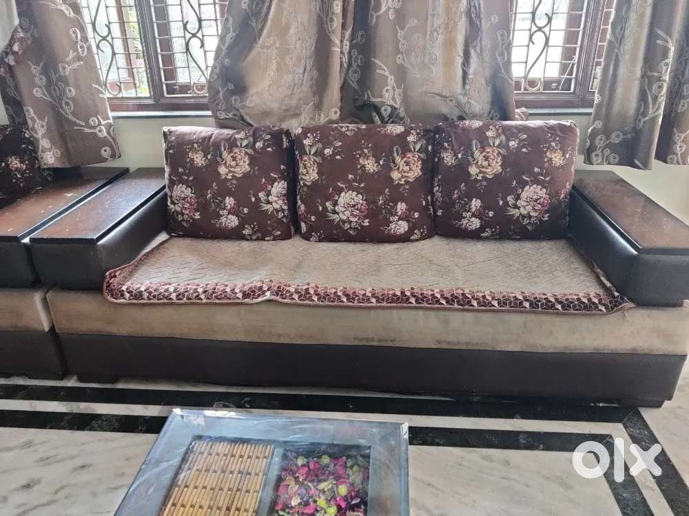 Old Three & Two seaters sofa, Deewan and Tea Table