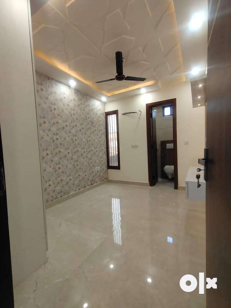 2 bhk ready to move flat with car parking up to 90%Loan facility