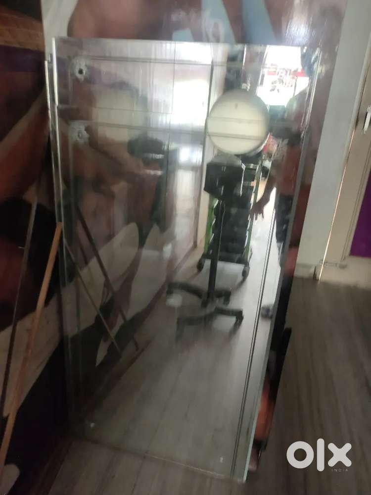 Looking mirror