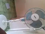 Sale pedestal fan and wooden cot