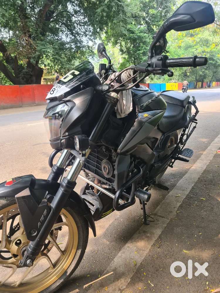 Bajaj Dominor 400 2019 Model 1st Owner For Sale