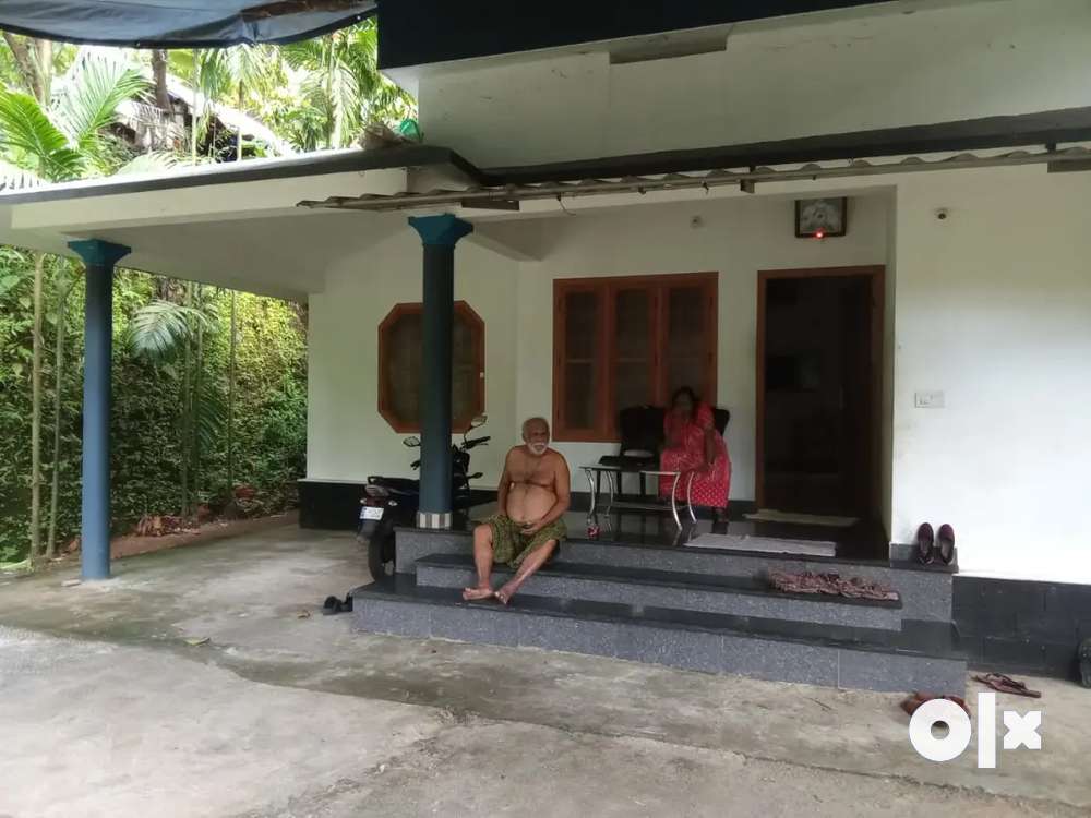 Kozhikode (district) Nooramthode (po) adivaram, Tushar Giri roadl