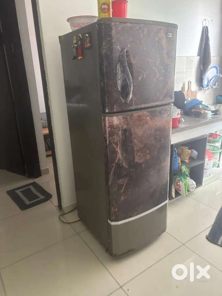 double door refrigerator