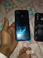 REALME 5 PRO 4GB 64GB DISPLAY MAIN EK BLACK SPORT HAI BAS GOOD PHONE