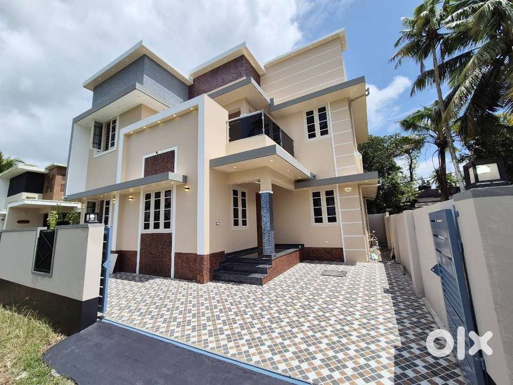 4BHK 3.850Cent House for Sale – Varapuzha, Koonammavu