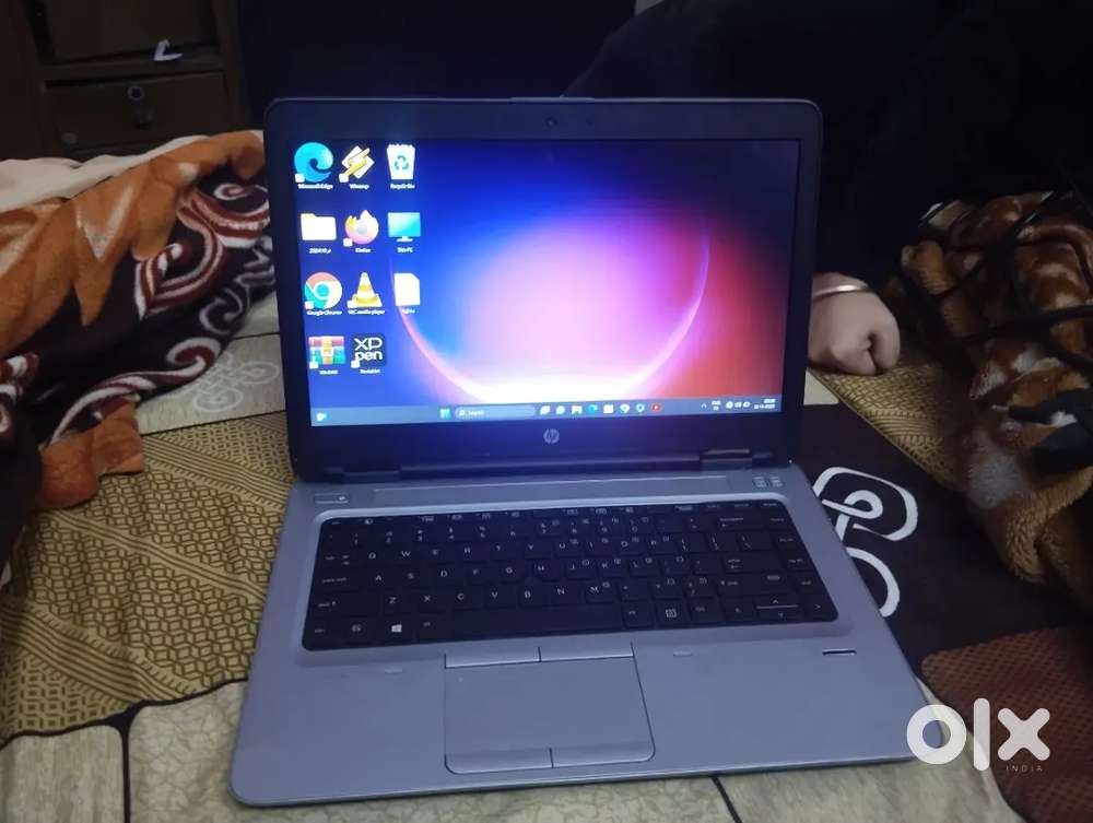 Hp laptop with charger