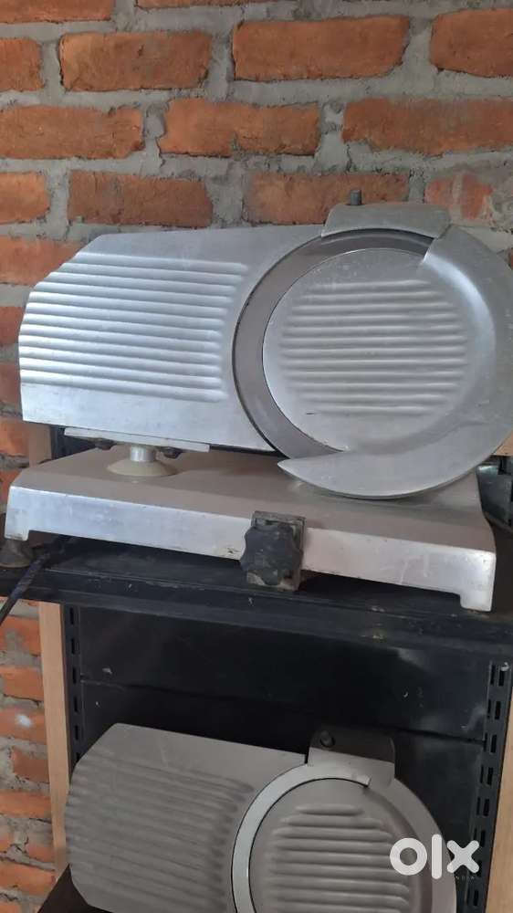 Restaurant/Kitchen salami cutter available