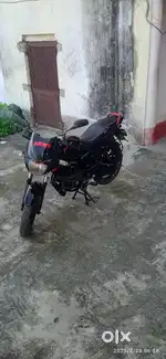 Pulsar125 black