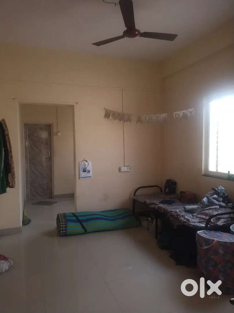 Girl roommate needed