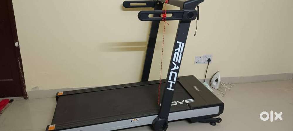 Reach-Evolve 90 Degree Foldable Treadmill Machine