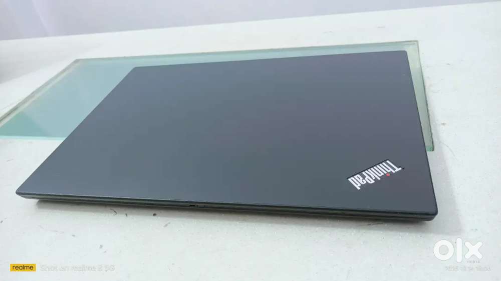 Lenovo ThinkPad slim Ryzen 5 inch Ram 8gb SSD 256gb graphics 4gb