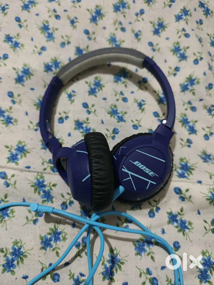 Bose On Ear Headphone wired No bluetooth