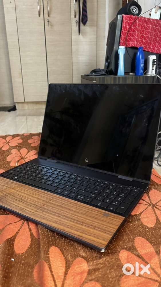HP ENVY x360, i7 10th gen 1tb ssd, Wood edition (uk variant) edition