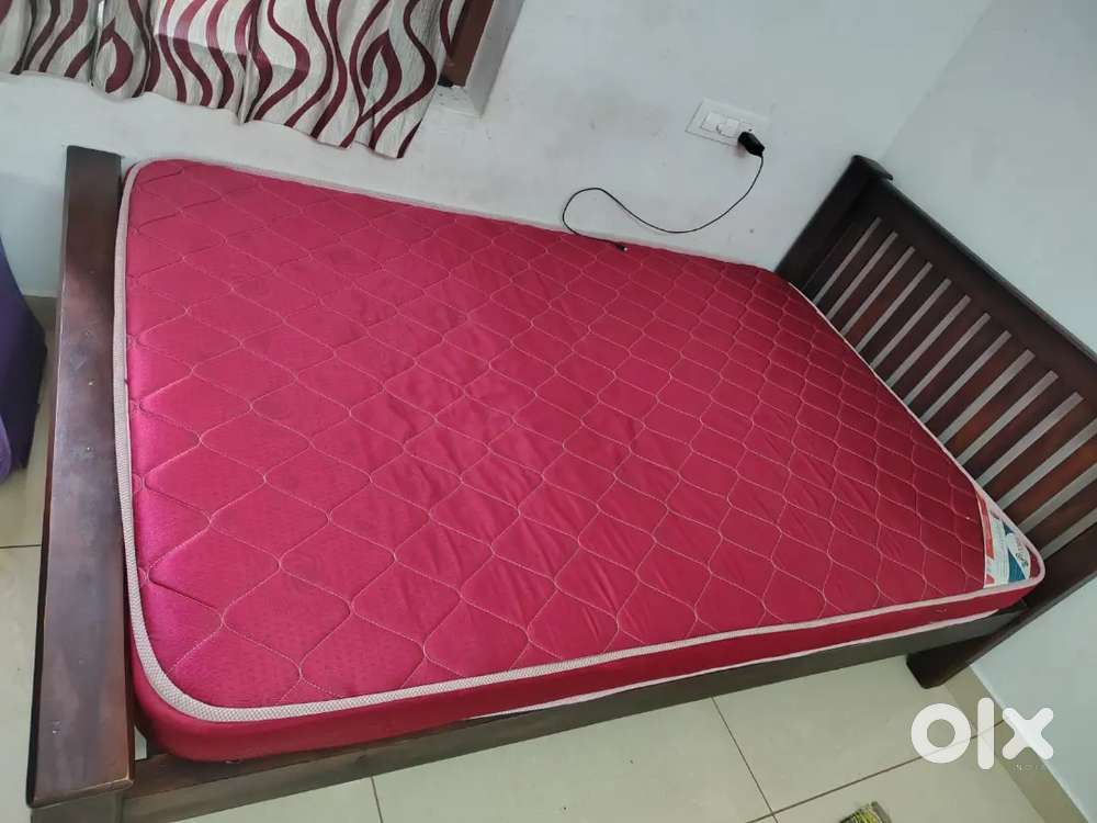 Red colour Mattress for sale contact soon
