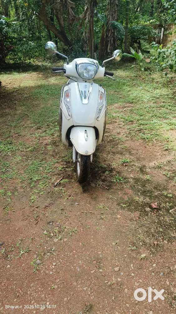 Suzuki Access 125 March 2019 in mint condition 46000 km