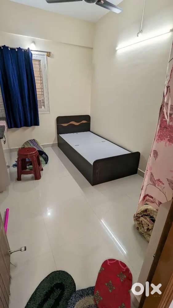 1 room kitchen and Bathroom