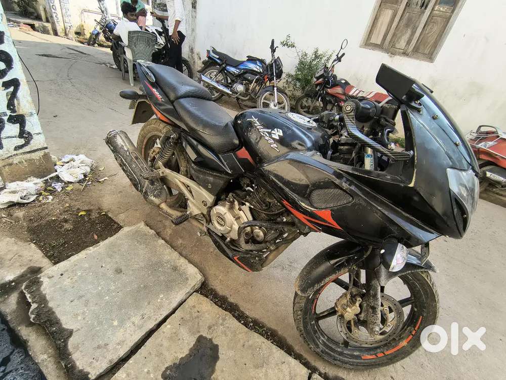 Name transfer available 220f pulsar